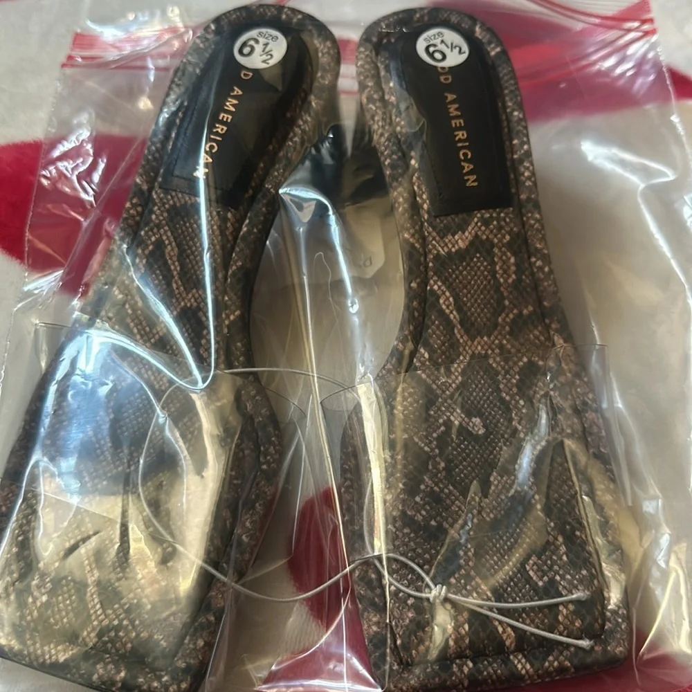 Good American Block Heel Slide Sandal Desert Snake Size 6.5
